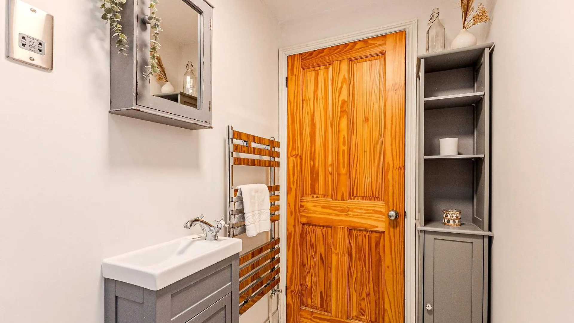 3Br Flat W Garden In West Kensington, 4Min Tube Station Villa London 0*,  Egyesült Királyság