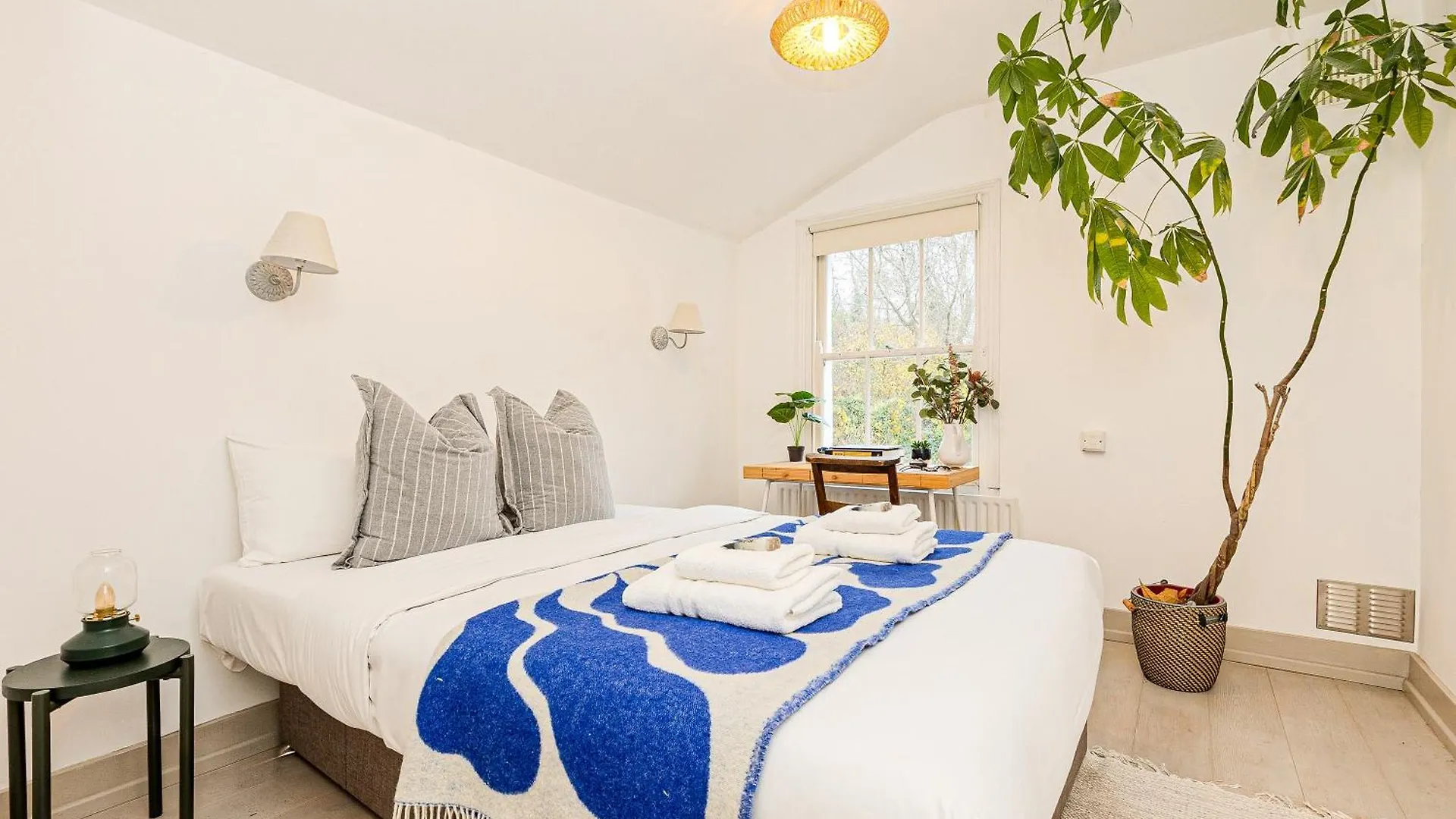 3Br Flat W Garden In West Kensington, 4Min Tube Station Villa London 0*,  Egyesült Királyság
